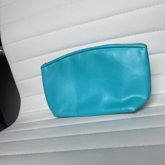 Elizabeth Arden Handbags - Elizabeth Arden small makeup pouch | 3 for $10